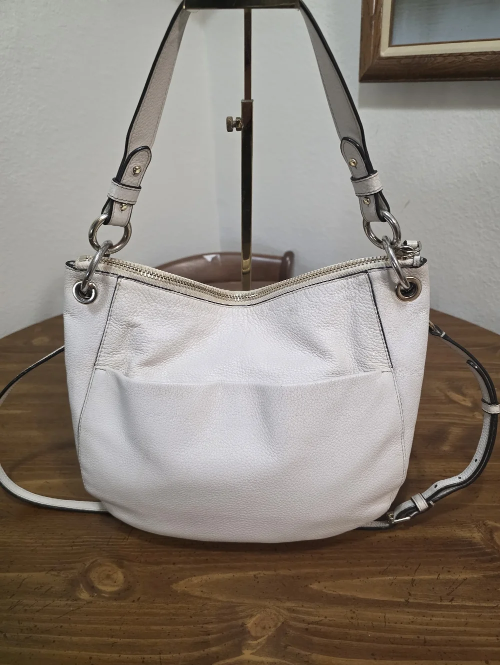 Henri Bendel White Leather Shoulder Bag - Versatile Women's Tote